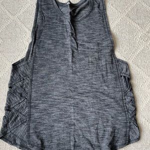 Lulu workout tank - Size 8